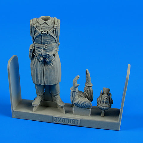 AEROBONUS 320061 1/32 Russian Pilot WWII
