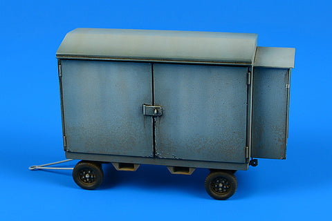 AEROBONUS 320094 1/32 USAF F-2A Flightline maintenance shop trailer