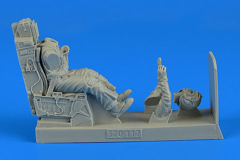 AEROBONUS 320117 1/32 USAF Fighter Pilot with ejection seat (For TAMIYA/REVELL)