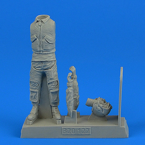 AEROBONUS 320122 1/32 USAF Modern Fighter Pilot