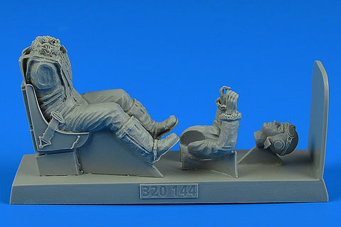 AEROBONUS 320144 1/32 USAAF WWII Pilot with seat for P-51B/C Mustang (For TRUM/REV)
