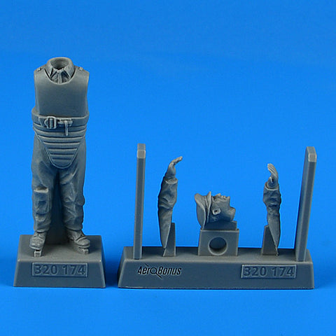 AEROBONUS 320174 1/32 USAAF WWII Bomber Crew (8th Arma)