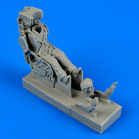 AEROBONUS 480087 1/48 Russian Pilot with KS-4 ejection seat for Su-7/9/11/15/17 …
