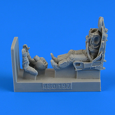 AEROBONUS 480197 1/48 USAF Fighter Pilot with ejection seat for F-100C/D