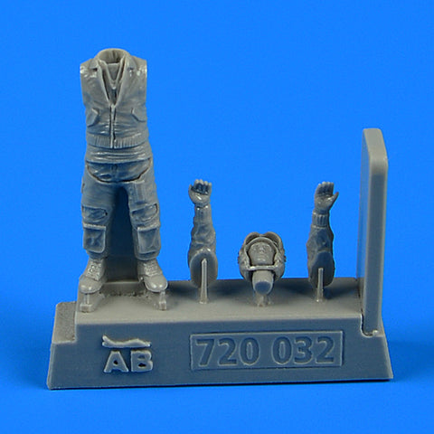AEROBONUS 720032 1/72 German Modern Luftwaffe/Marine Fighter Pilot