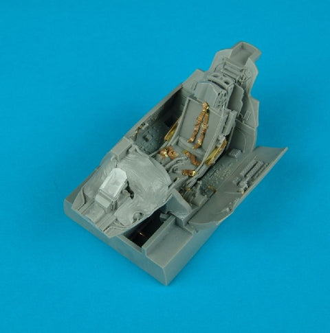 Aires 2045 1/32 F-105D Thunderchief cockpit set (For TRUMPETER)