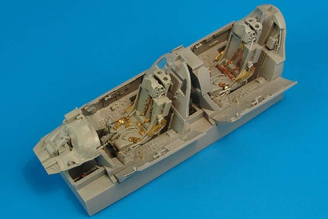 Aires 2163 1/32 F-105G Thunderchief cockpit set (For TRUMPETER)