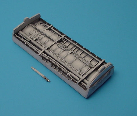Aires 4172 1/48 F-8 Crusader Engine duct bay (for raised wing) (For HASEGAWA)