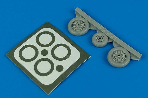 Aires 4416 1/48 MiG-17 Fresco wheels & paint masks (For HOBBY BOSS)
