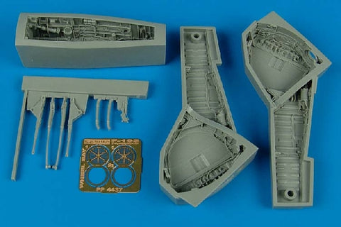 Aires 4437 1/48 F-105 Thunderchief wheel bays (For HAS/MON)