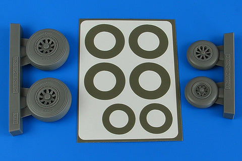 Aires 4843 1/48 A-26B/C (B-26B/C) Invader wheels & paint masks late (For ICM)