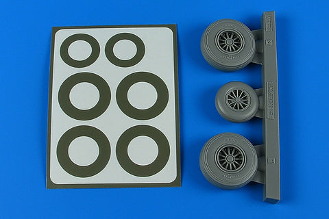 Aires 4858 1/48 B-26K Invader wheels & paint masks - early (For ICM)