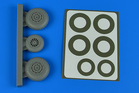 Aires 4871 1/48 B-26K Invader wheels & paint masks - early - Diamond Pattern (For ICM)