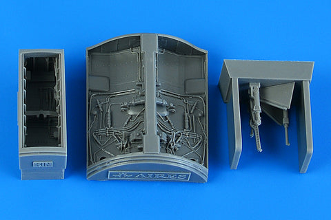 Aires 4876 1/48 TF-104 Startfighter wheel bay (For KINETIC)