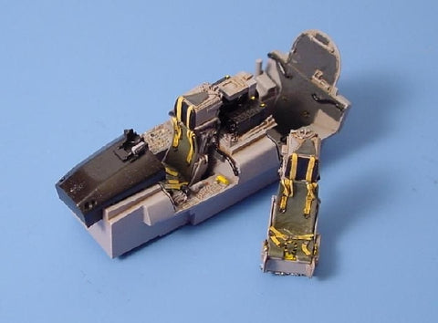 Aires 7059 1/72 Panavia Tornado IDS cockpit set (For REVELL)