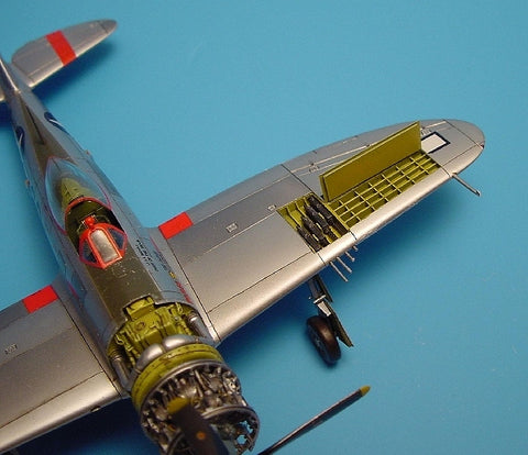 Aires 7089 1/72 P-47D Thunderbolt gun bays (For ACADEMY)