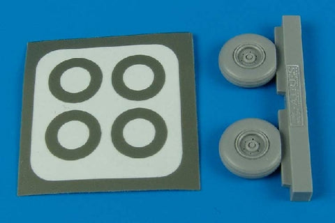 Aires 7217 1/72 Mi-17 Hip H wheels & paint masks (For HOBBY BOSS)