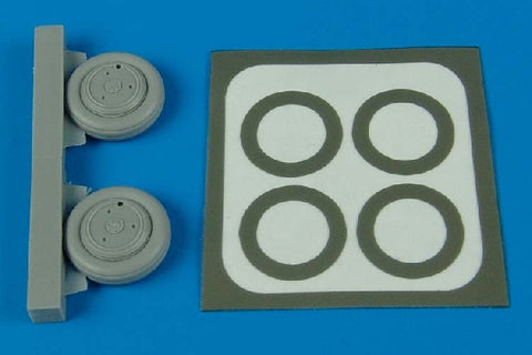 Aires 7218 1/72 Su-15 Flagon wheels & paint masks (For TRUMPETER)