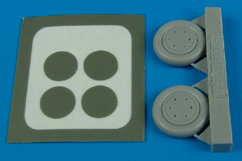 Aires 7244 1/72 SBD Dauntless wheels & paint masks