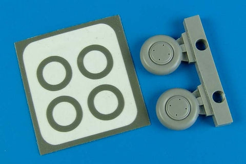 Aires 7277 1/72 P-40B wheels & paint masks (For AIRFIX)