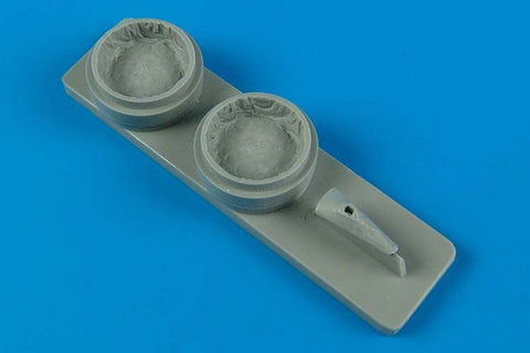 Aires 7278 1/72 P-40B/C wheel bays (For AIRFIX)