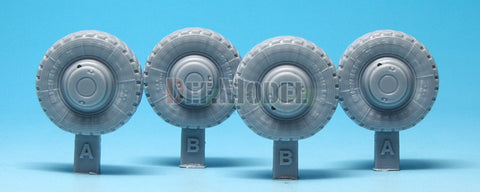 DEF Model DW35053 1/35 Dingo 2 ATF Sagged Wheel set (for Revell 1/35)