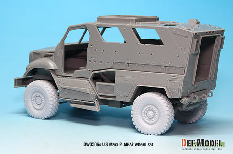 DEF Model DW35064 1/35 US MRAP M-pro Sagged wheel set (for Kinetic 1/35)