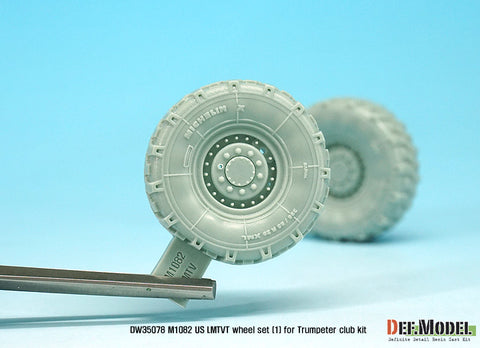 DEF Model DW35078 1/35 US M1082 LMTVT Mich. Sagged Wheel set-1 (for Trumpeter 1/35)