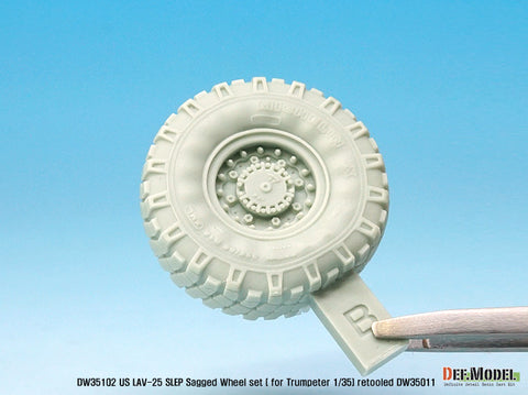 DEF Model DW35102 1/35 US LAV-25 SLEP Sagged Wheel set (for Trumpeter 1/35) Retooled DW35011