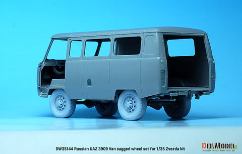 DEF Model DW35144 1/35 Russian UAZ 3909 Van sagged wheel set (for Zvezda 1/35)