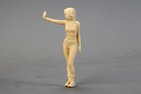 Hobby Design HD03-0568 1/24 Pretty Lady Figure: Selfie Girl