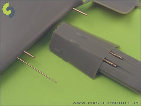 MASTER AM-48-017 1/48 Fw 190 A2 - A5 armament set (MG 17 barrel tips, MG FF barrels, MG 151 barrels in fairings) & Pitot Tube