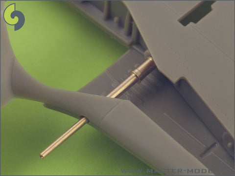 MASTER AM-48-017 1/48 Fw 190 A2 - A5 armament set (MG 17 barrel tips, MG FF barrels, MG 151 barrels in fairings) & Pitot Tube