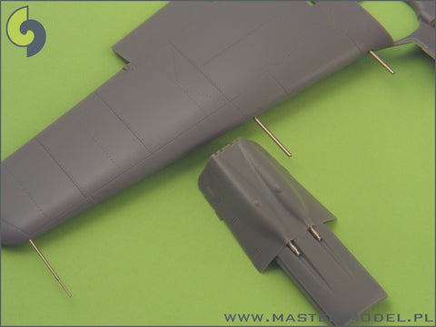 MASTER AM-48-019 1/48 Fw 190 A7, A8 armament set (MG 131 barrel tips, MG 151 barrels, MG 151 fairings) & Pitot Tube