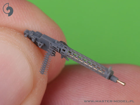 MASTER AM-48-183 1/48 German WW I machine gun Spandau LMG 08/15 (2 pcs) - with SHORT charging handle - complete guns incl. 3D resin & brass parts