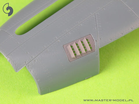 MASTER AM-48-187 1/48 P-51 Mustang - carburator air filter cover - RAF louvred type - version A (for Eduard)