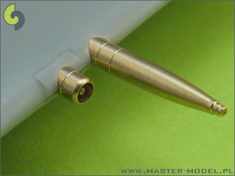 MASTER AM-72-006 1/72 Supermarine Spitfire E wing late - Hispano 20mm & .50cal in fairings (two versions)