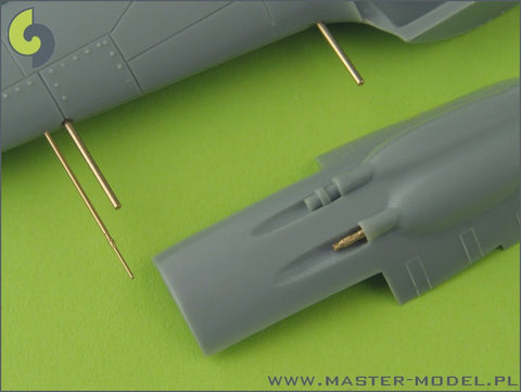 MASTER AM-72-014 1/72 Fw 190 A7, A8 armament set (MG 131, MG 151 barrel tips) & Pitot Tube