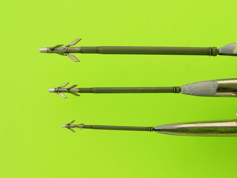 MASTER AM-72-110 1/72 Mi-24 (Hind D/E) - JakB-12.7 machine gun barrel and DUAS probe (metal and resin parts)