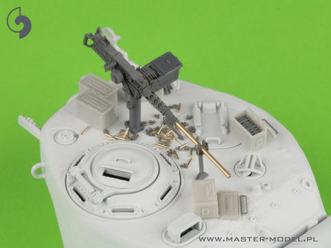 MASTER GM-35-063 1/35 Browning M2HB .50 cal (12,7mm) - machine gun on tank mount - WWII version (early M23 cradle with early tray)