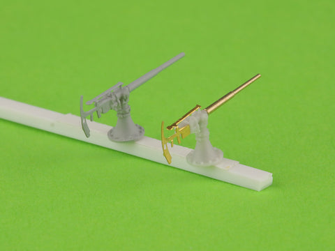 MASTER SM-350-114 1/350 SMS Emden - 5,2 cm SK L/55 guns - (resin, PE and turned parts) - (8pcs)