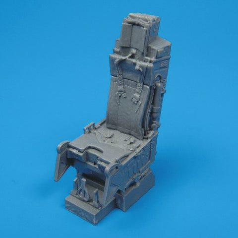 Quick Boost 32 003 1/32 F-15 Eagle ejection seat with safety belts