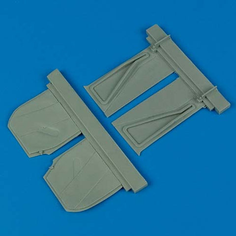 Quick Boost 32 061 1/32 P-51B Mustang undercarriage covers(For TRUMPETER)