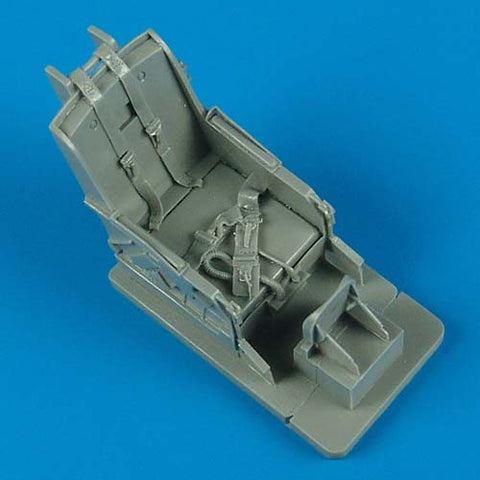 Quick Boost 32 132 1/32 F-86 Sabre ejection seat withsafety belts