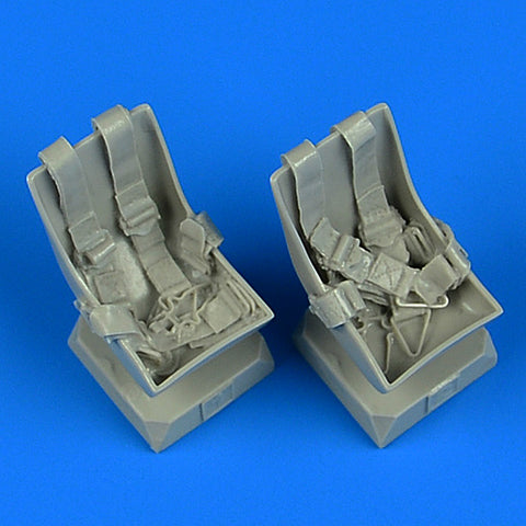 Quick Boost 32 219 1/32 Bucker Bu 131 seats with seatbelts(For ICM)