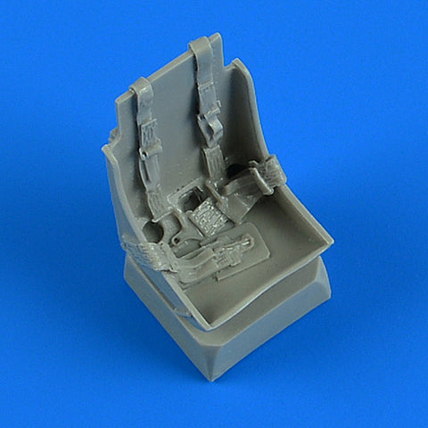 Quick Boost 32 223 1/32 P-51B Mustang seat with safety belts