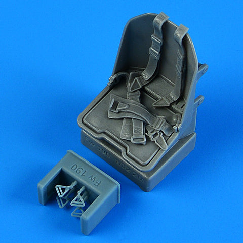Quick Boost 32 333 1/32 Fw 190A/F/D seat with seatbelts(For ZOUKEI MURA)