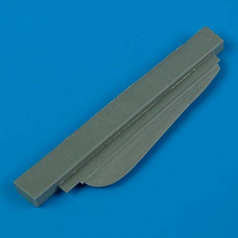 Quick Boost 48 261 1/48 MiG-17F Fresco C correct ventral fin(For HOBBY BOSS)
