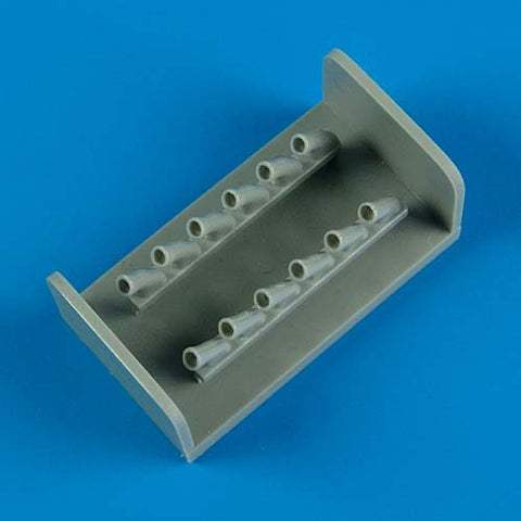 Quick Boost 48 475 1/48 Seafire F.XVII exhaust(For AIRFIX)