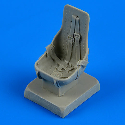 Quick Boost 48 611 1/48 Lavochkin La-5/La-5F/La-5FN seat with safety belts(For ZVEZDA)